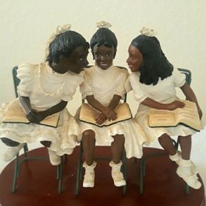 FIRST SUNDAY Decor | Vintage 1992